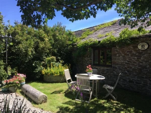 Treveglos Barn