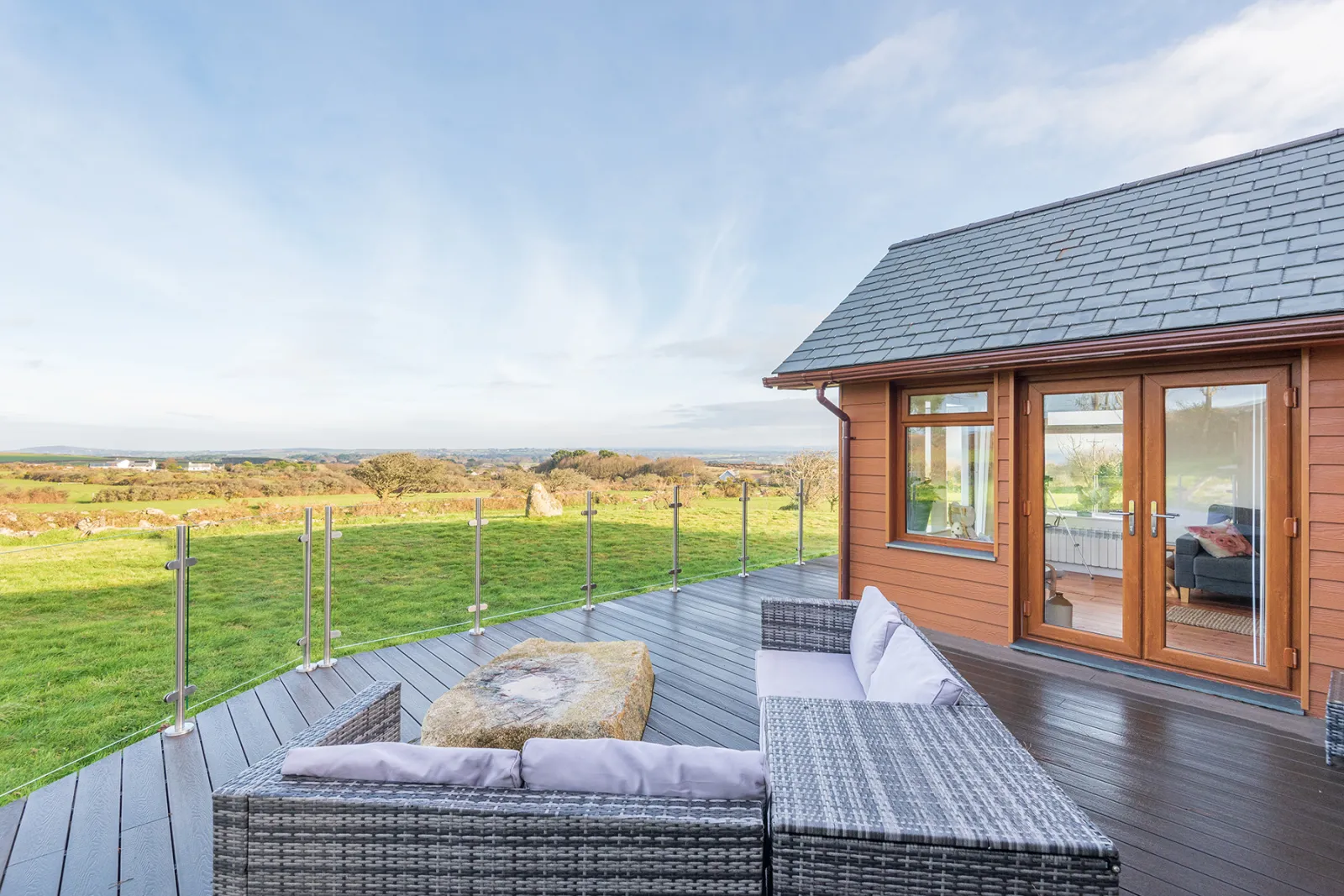 So much outdoor space, perfect for a relaxing day in the countryside.