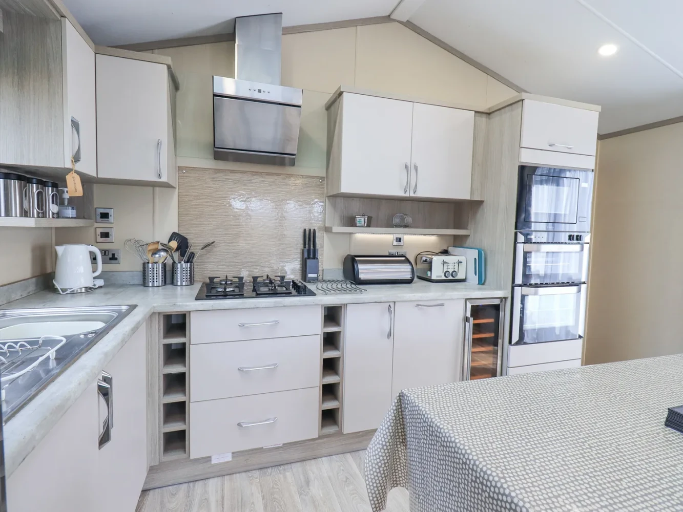 Windermere View - Image 6