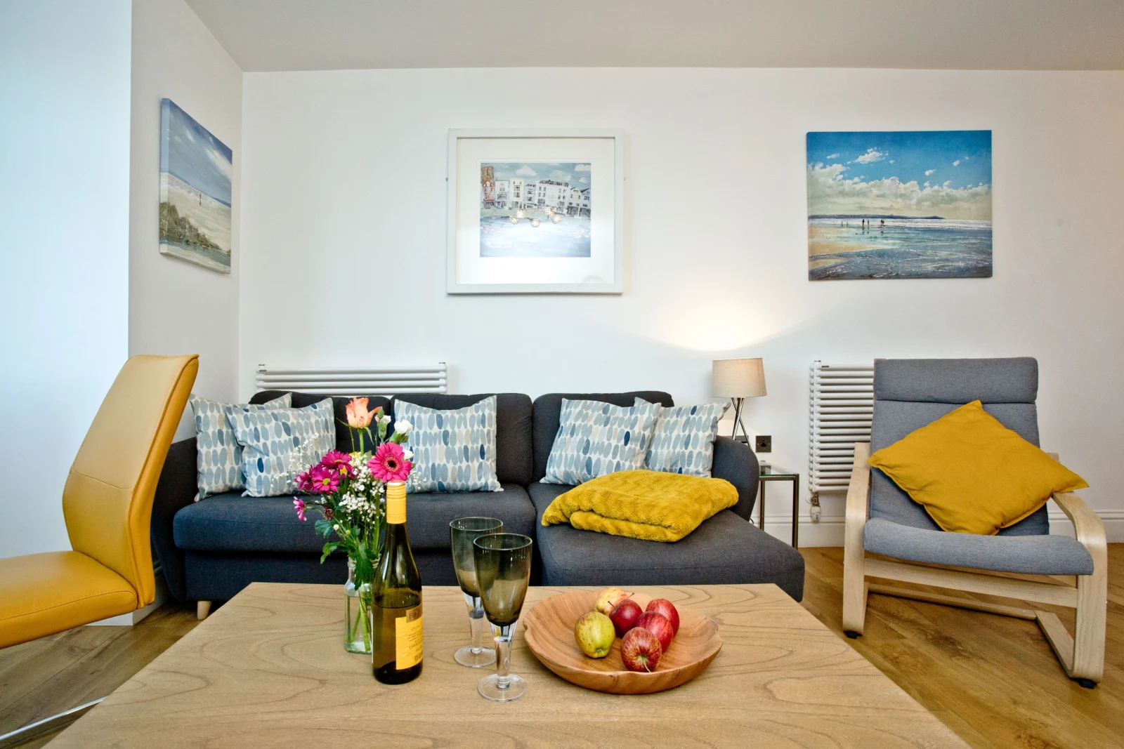 Comfy sofa within living room, TV, internet - 5 At The Beach