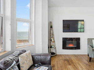 Property image 4 for LC552357