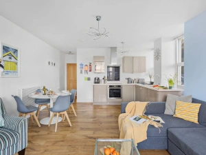 Property image 5 for LC552357