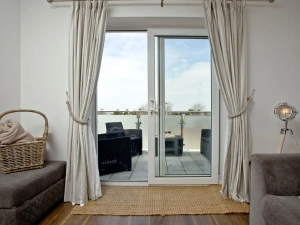 Balcony accessed off living area - Sunnymead