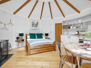 Open Plan Living-Fern Leaf