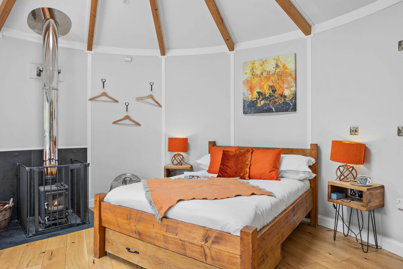 Double Bed, Woodburner, Bedside tables-The Ember Room 
