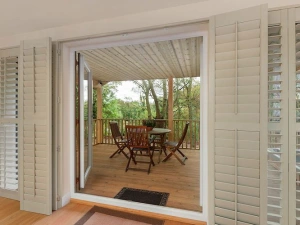 Outdoor Dining-Willow Lodge