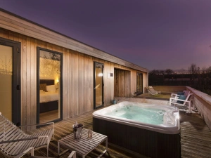 Honeyhurst, Strawberryfield Park