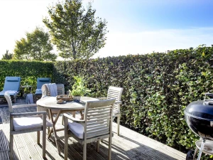Outside Dining, BBQ, Sun Loungers-Whileaway Lodge