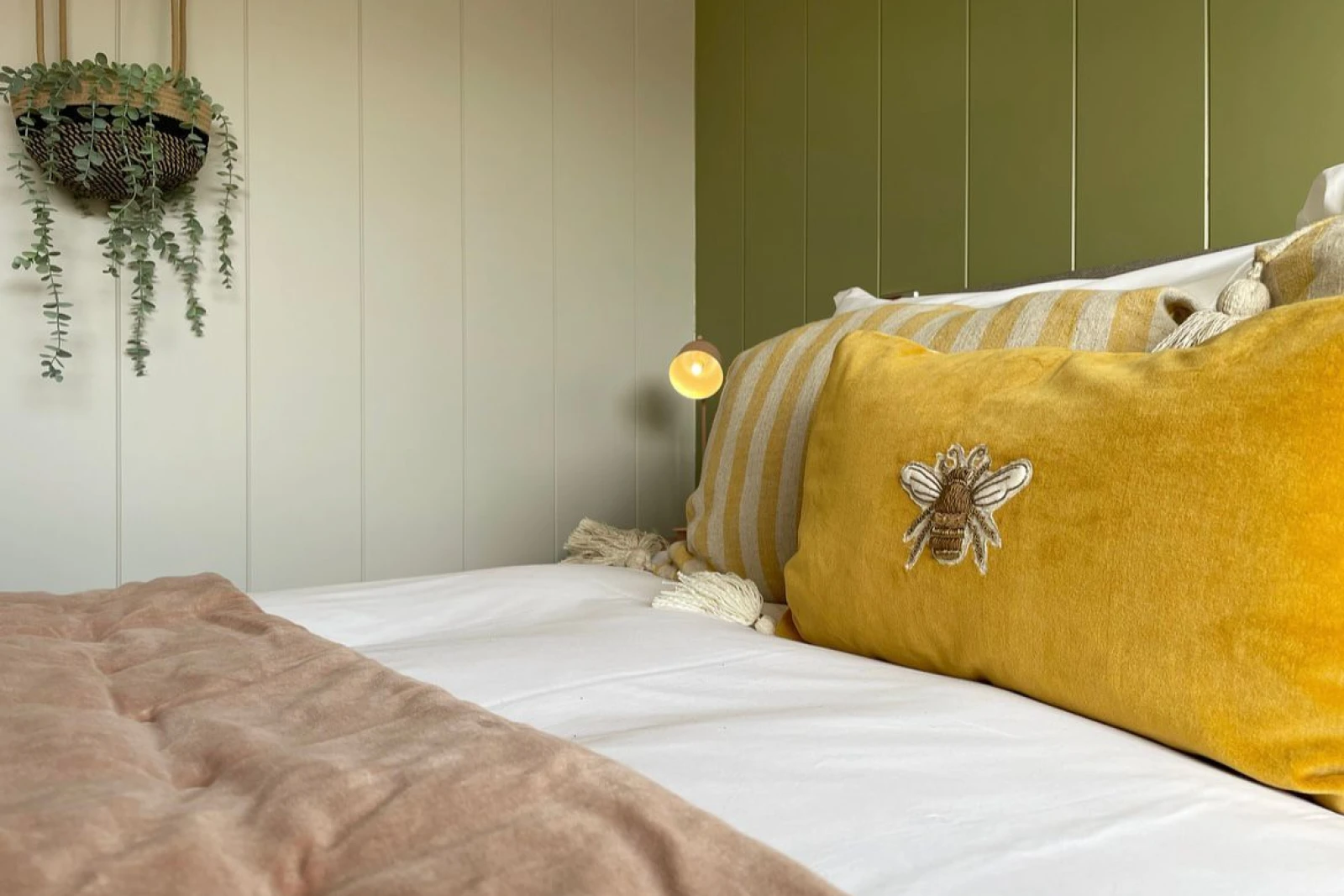 Decorative detail in master bedroom - The Sleights, Strawberryfield Park