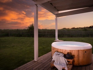 Top Meadow, March End Lodges