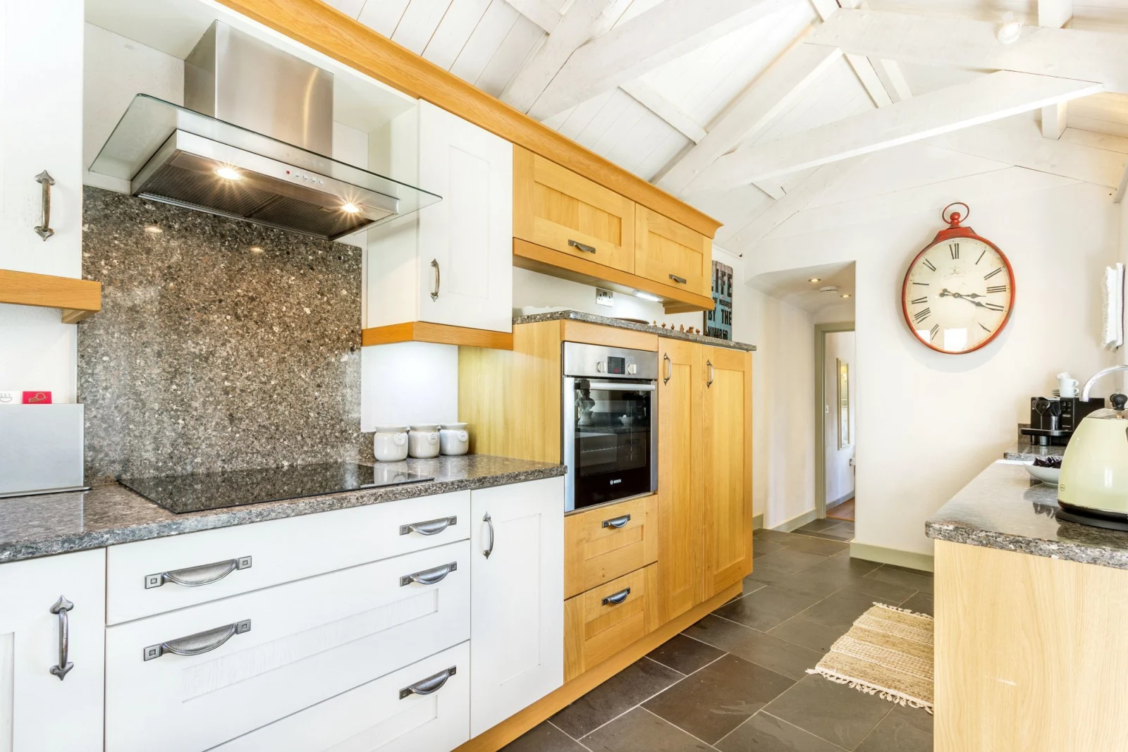 Lots of kitchen space, hob and oven - Old Pear Tree Barn