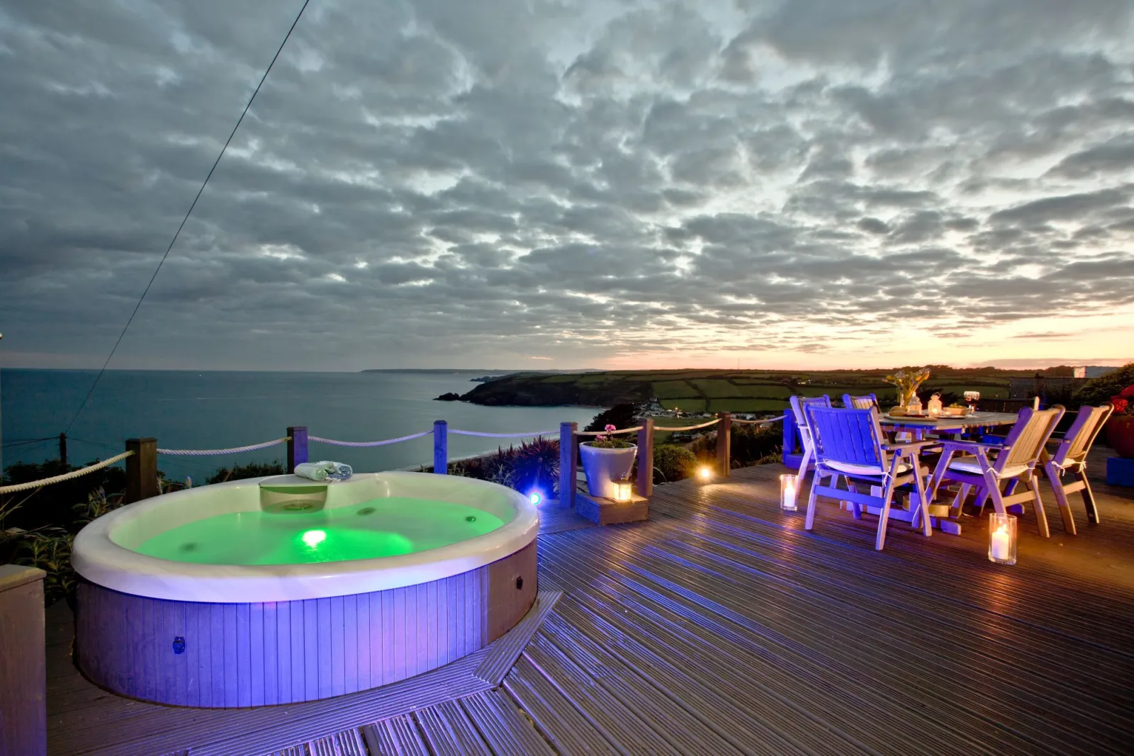 Hot Tub, Decked Area, Dining Area-Spindrift