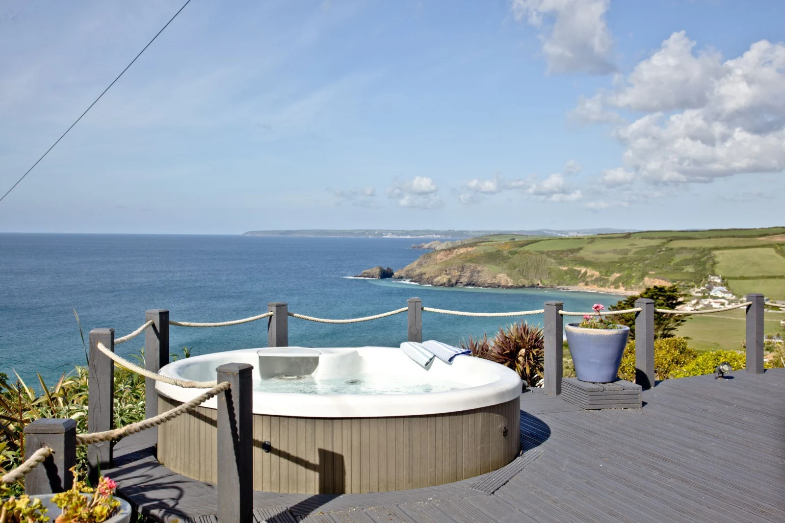 Hot Tub, Panoramic Sea Views-Spindrift