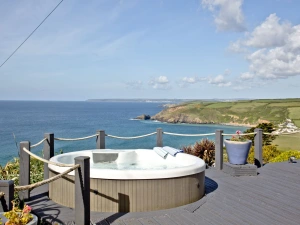 Hot Tub, Panoramic Sea Views-Spindrift