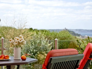 Ocean  view from balcony, pet welcome - Blue Bay