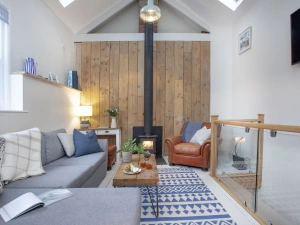 Birdcage Cottage