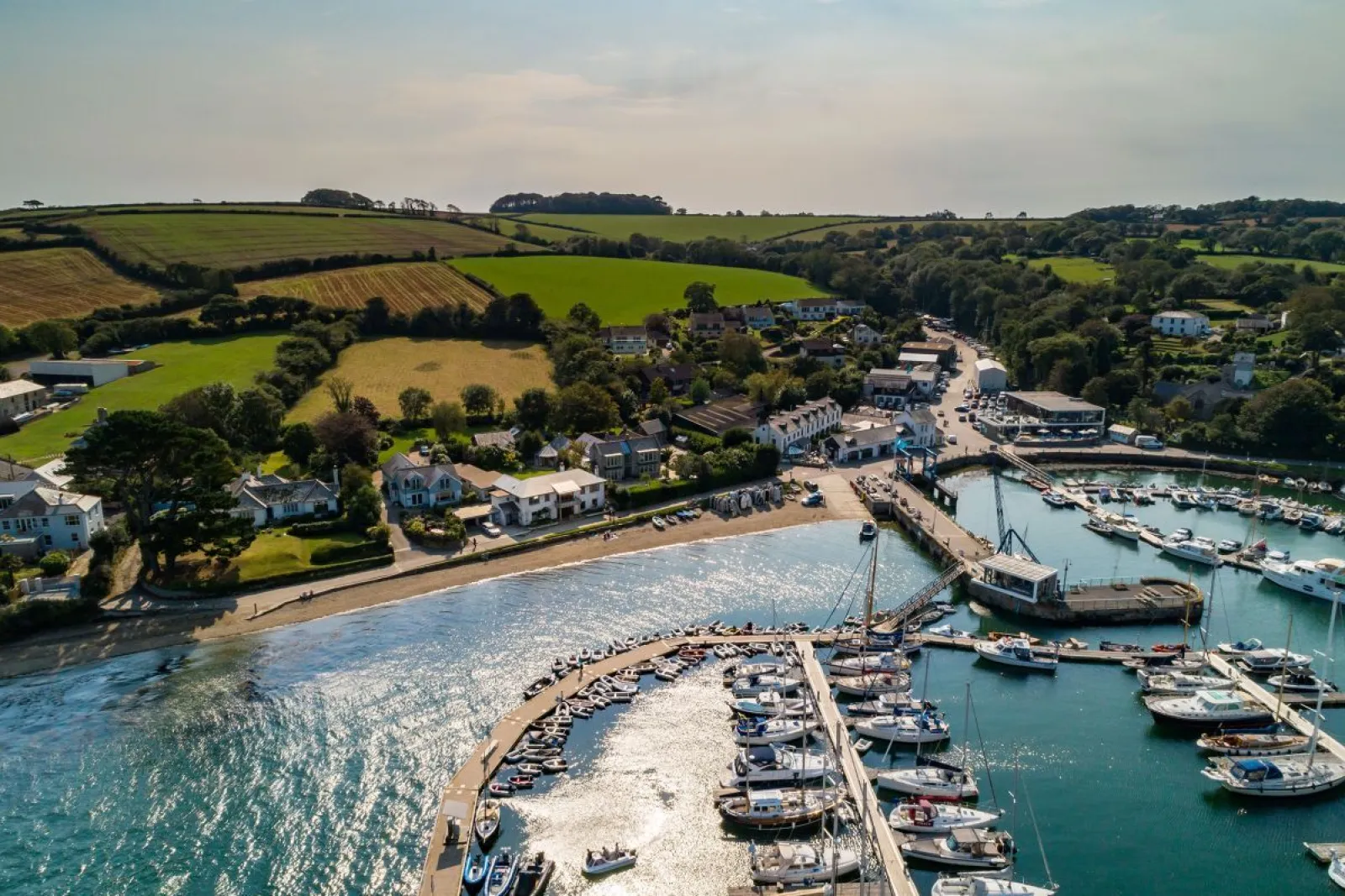 Marina and riverside location - Cregoes