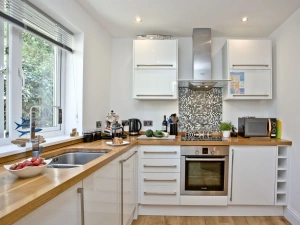 Kitchen, Oven, Stove-19 At The Beach