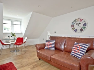 Open Plan Living, Sofas- 19 At The Beach