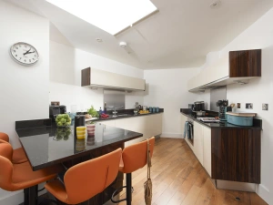 Property image 5 for LC572748