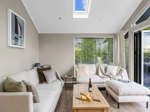 Property image 6 for LC574057