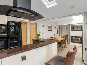 Property image 3 for LC574057