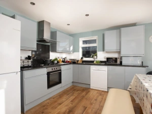 Kitchen, dishwasher, fridge and freezer, oven and kettle -Lodge 40, Retallack