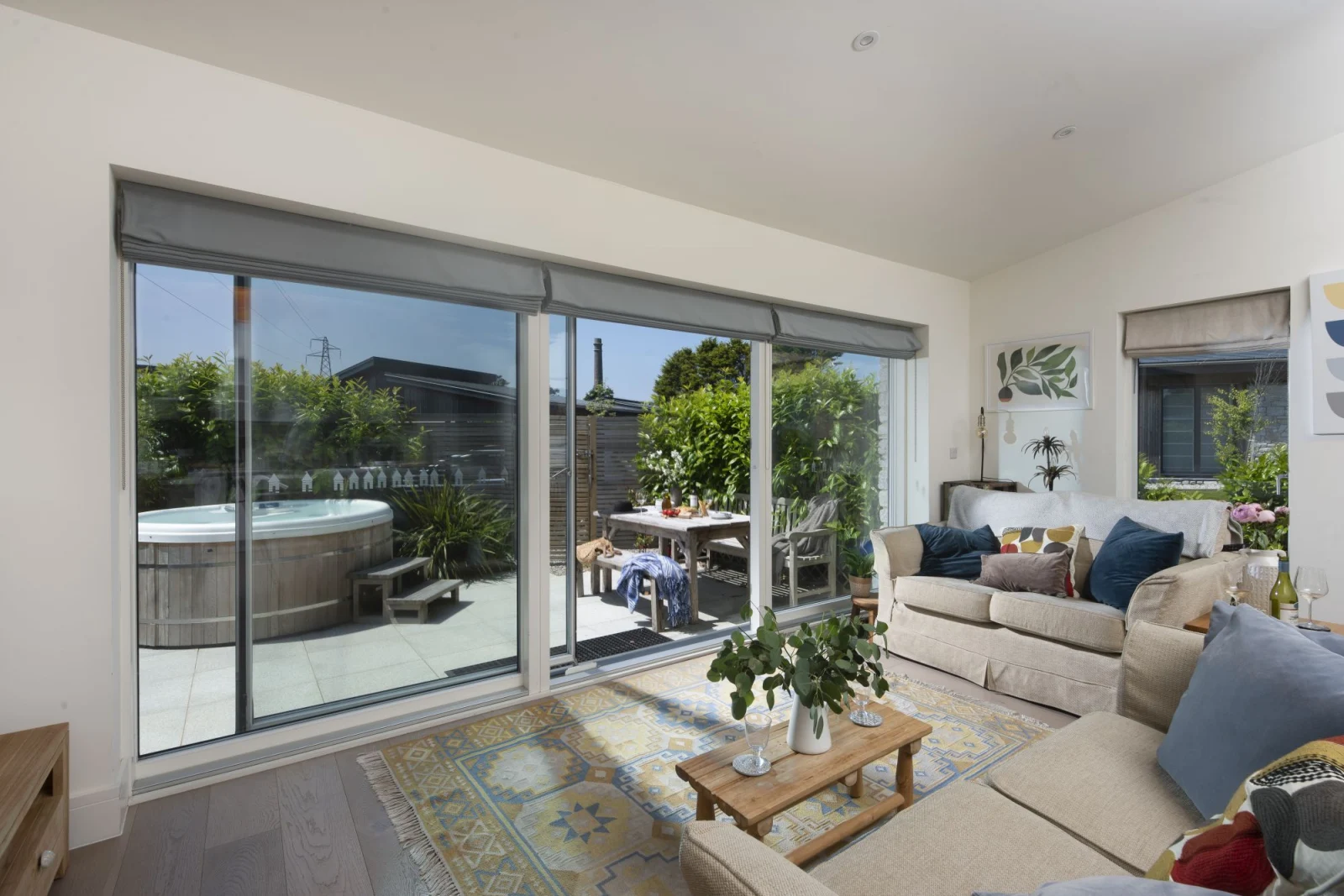 Sliding doors with outdoor seating - 6 The Dunes, Upton Towans