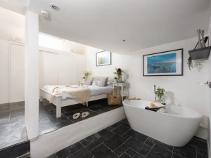 Property image 2 for LC581530