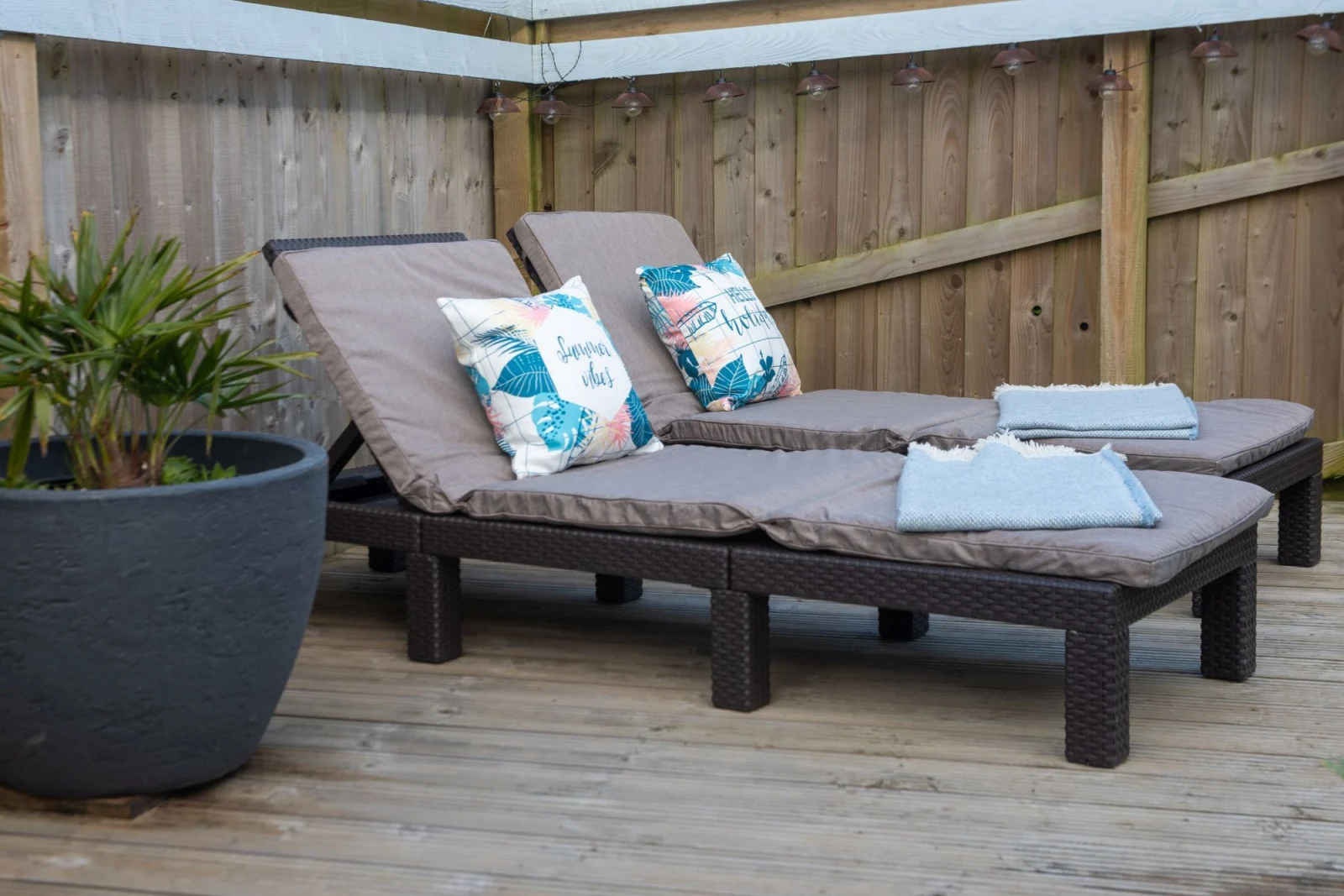 Relax outside in the garden - Wish You Were Here 