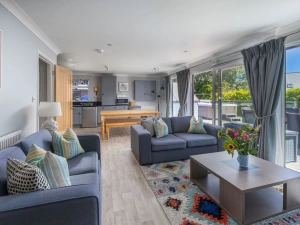 The kitchen/ dining room and lounge area - Lodge 27