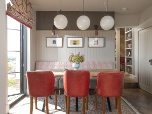 A dining table to sit, eat and chat with family or friends - Decoy Farm House