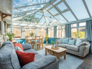 Living and dining area - Laity Vean Hideaway