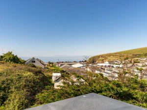 Sea Views-1 Beachdown