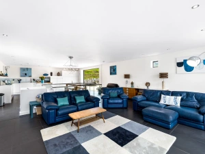 Modern Furnishings, Sofa's, Coffee Table-1 Beachdown