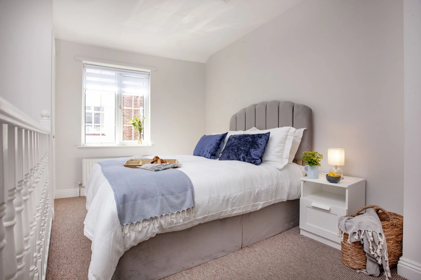 Double bed in upstairs area - Cobblers Cottage
