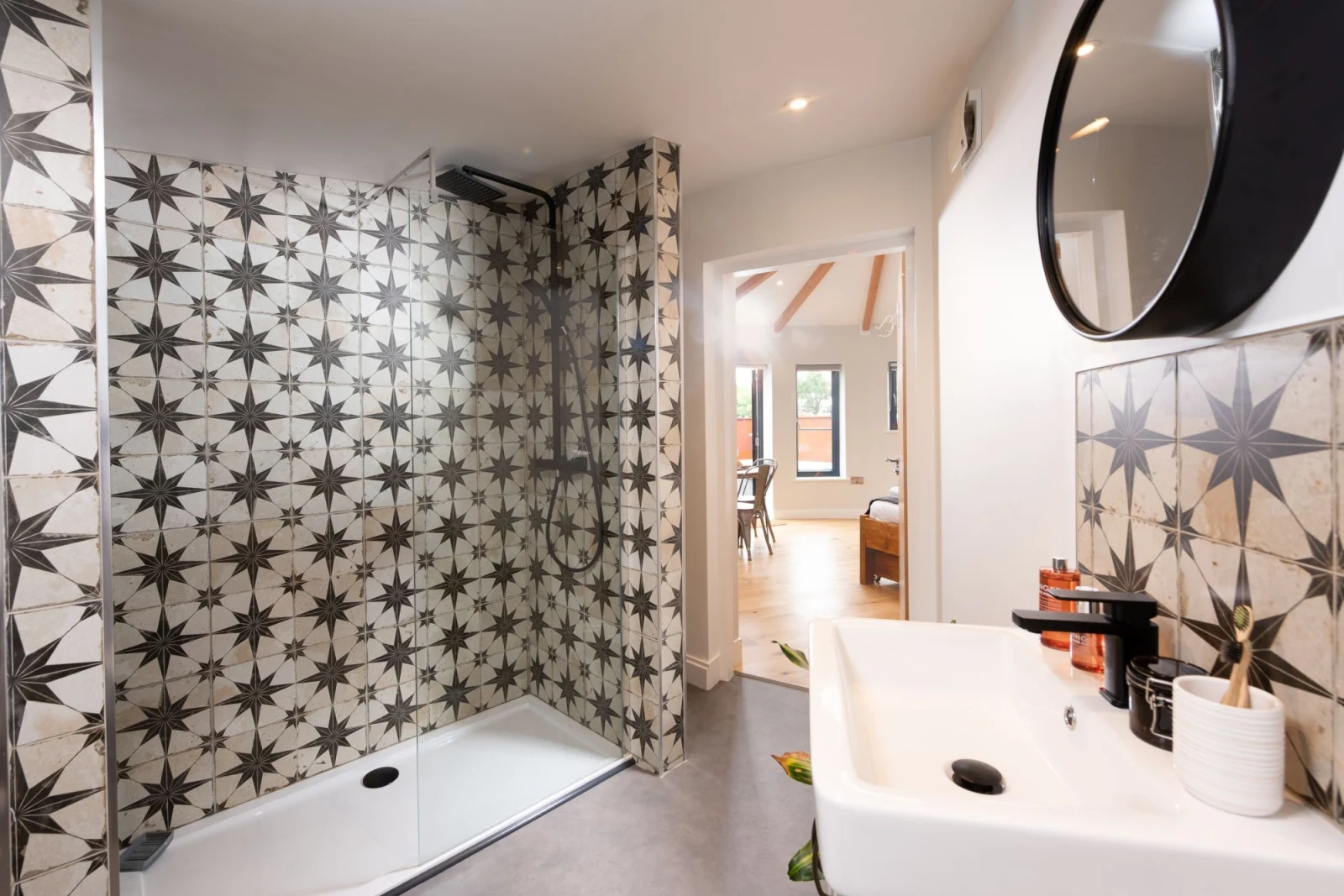 Walk in shower-Ebb Roundhouse