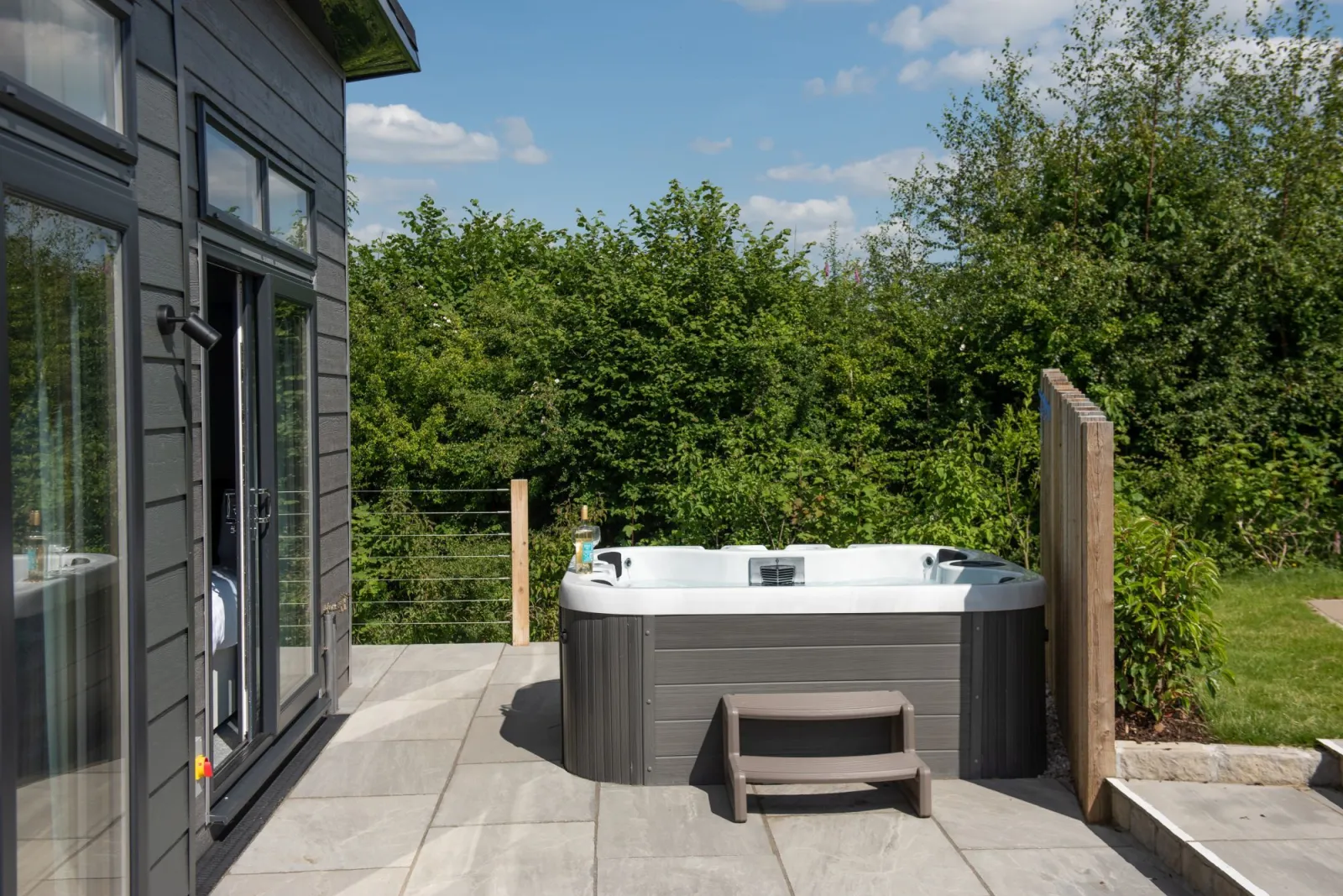Property image 2 for LC607216
