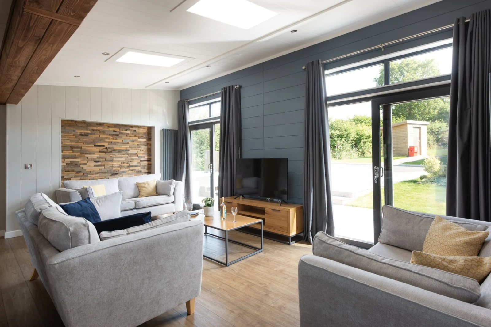 Property image 3 for LC607216
