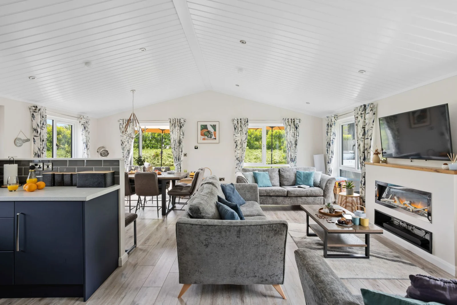 Property image 3 for LC607225