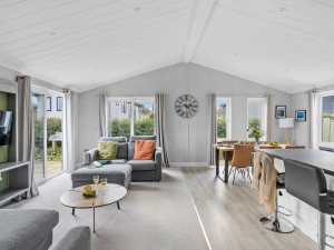 Clover Lodge, 32 Roadford Lake Lodges