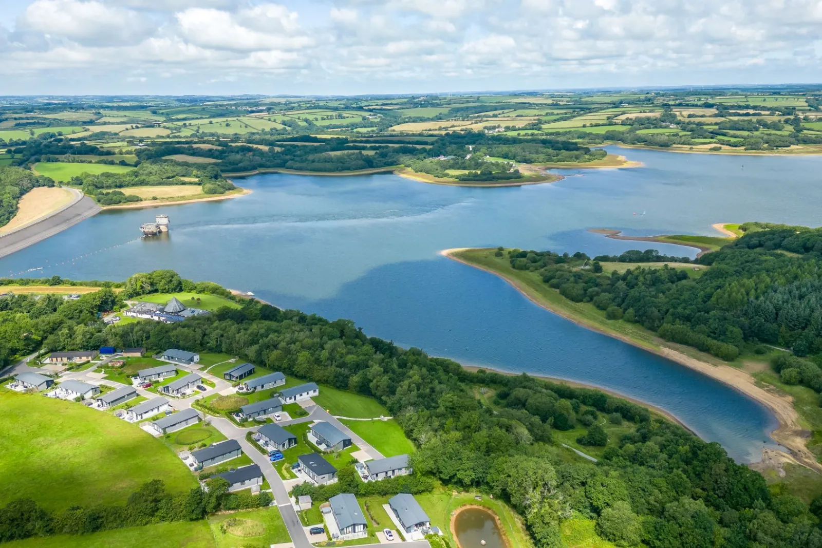 Roadford Lake and the Lodges - Forget Me Not Lodge 