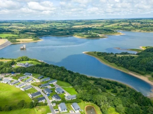 Roadford Lake and the Lodges - Forget Me Not Lodge 