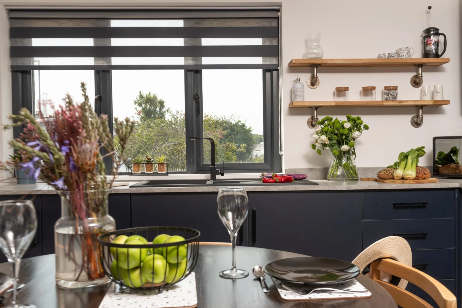 Dining table within kitchen - Bay Dream