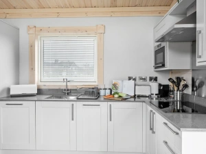 fully equipped kitchen space with microwave, hob & toaster - Croftner, Great Field Lodges