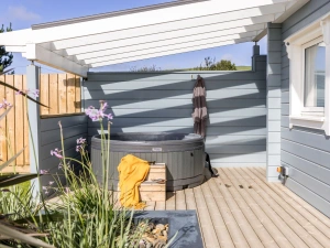 Wooden decking with Hot Tub - Croftner, Great Field Lodges