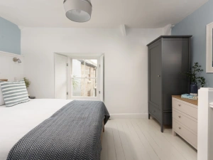 Property image 3 for LC620403