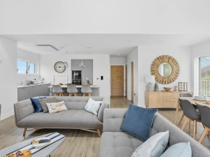 Sofa seating for 8 guests, open plan living area - 7 The Vista, Willingcott 