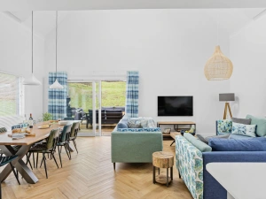 Open plan living area with access to the patio - 9 The Vista, Willingcott