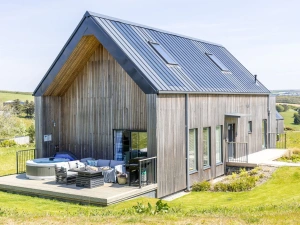 Property building with private decking terrace with hot tub and seating area - 9 The Vista, Willingcott